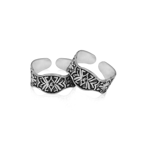 Oxidised Silver Ethnic Flower Toe Ring